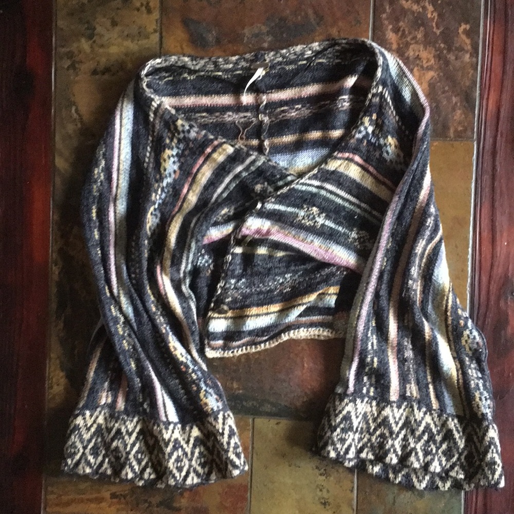 LAST CHANCE🌸🌸 Free people boho cropped cardigan